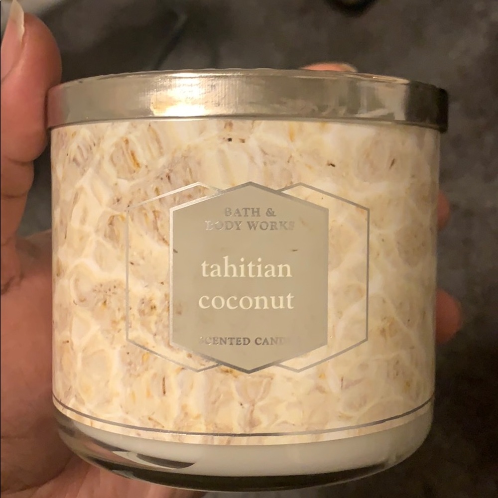 NEW TAHITIAN COCONUT 3 WICK CANDLE